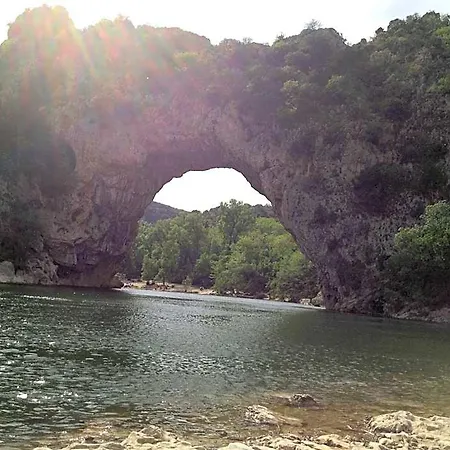 Des Sites Hotel Salavas